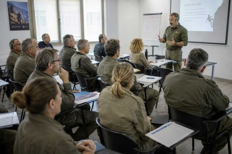 SAPROMIL abre convocatoria de becas de formación 2026-2027